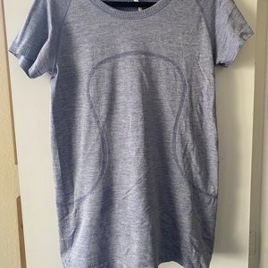 Lululemon Swiftly Tech Short Sleeve - Size 12
